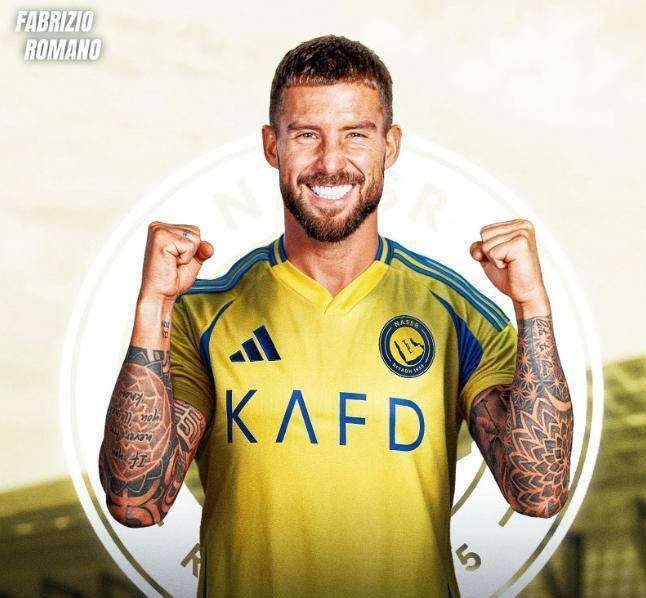 1夜4大转身敲定！曼联重磅签约，大巴黎1亿欧2连签巴萨铁卫投奔C罗